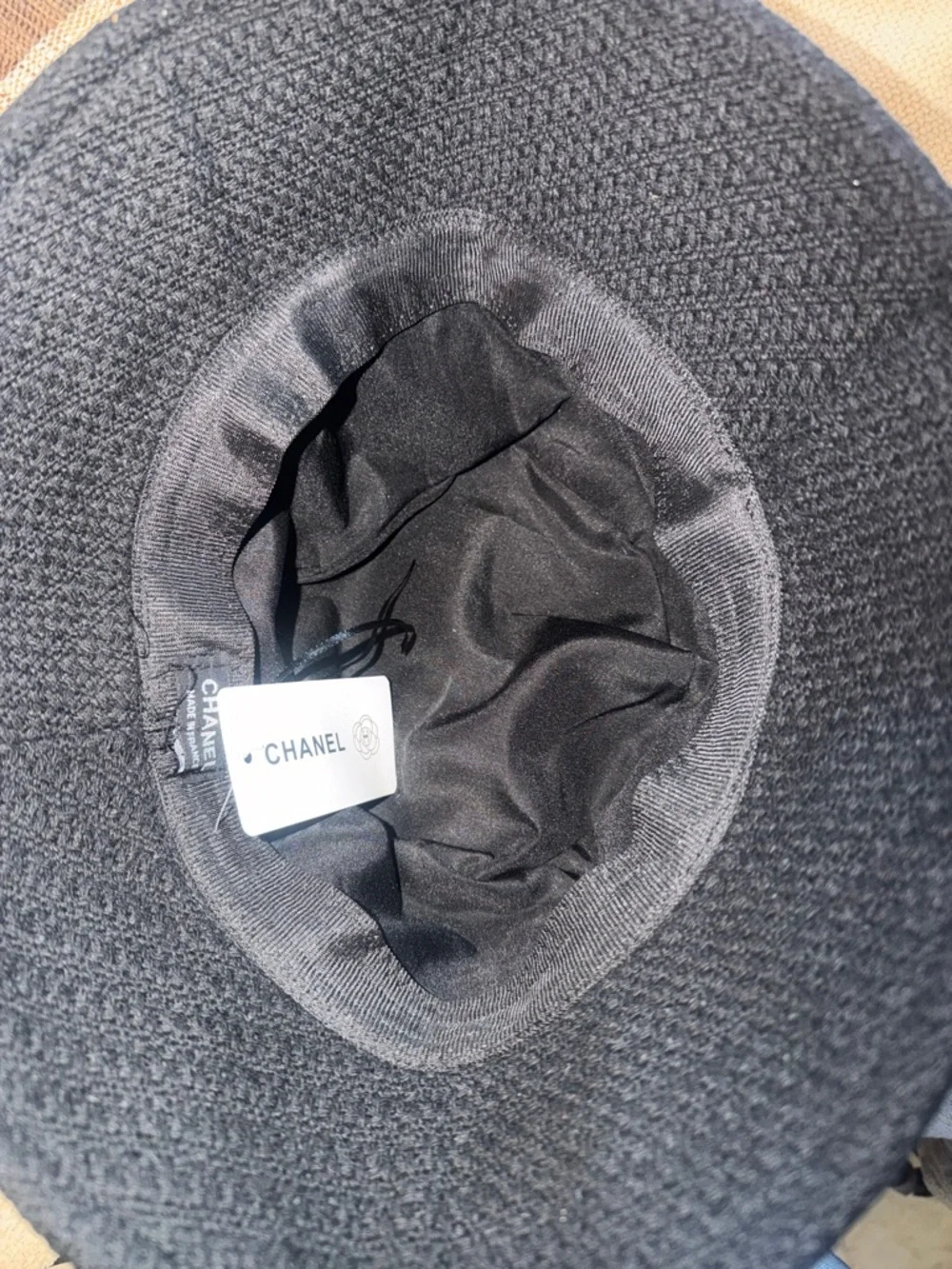 Fashion luxury  Black Bucket Hat with White Trim and CC Logo Last One 🔥